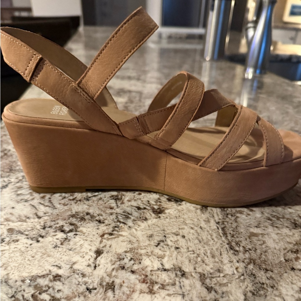 Women's Tan Wedge Sandals